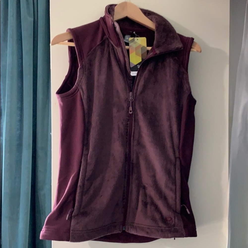 Mountain Hardwear vest